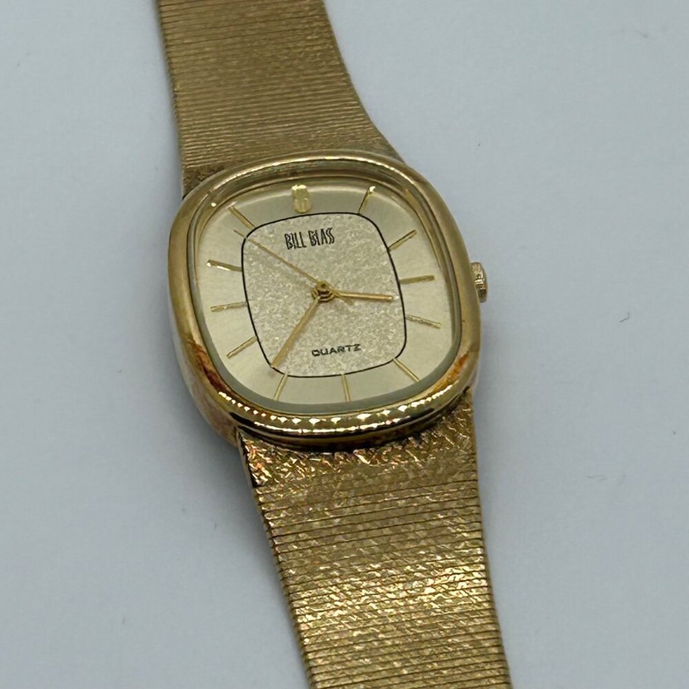 Bill Blass Vintage Quartz Watch Gold-ToneTextured Dial Retro 90s Working READ - Picture 16 of 16